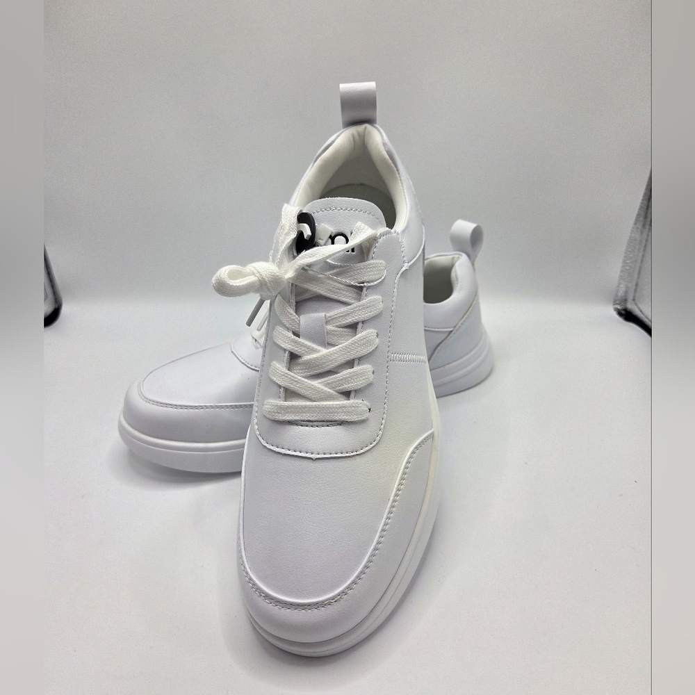 NIB YAMI Dance Sneaker - Size 11